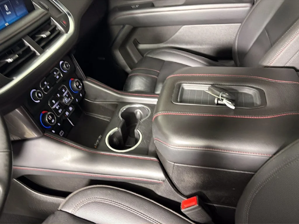 Used 2023 IRIDESCENT PEARL TRICOAT Chevrolet RST image 25