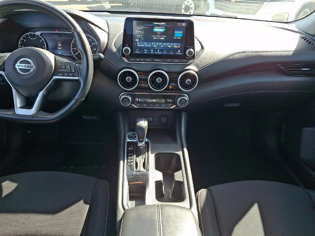 Used 2021 Silver Nissan SV Xtronic CVT image 16