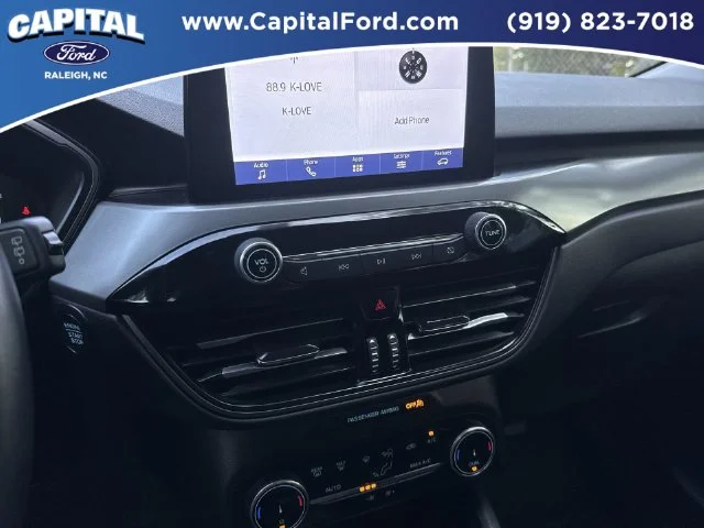 Used 2024 Red Ford Active image 26