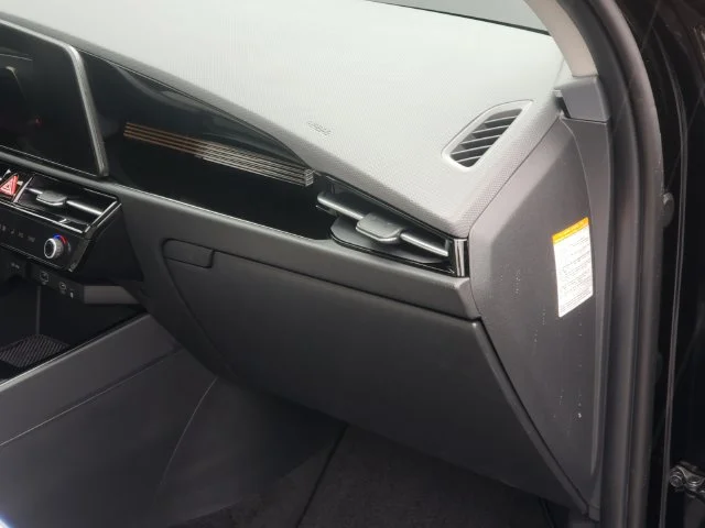 Used 2023 Black Kia EX Touring image 19