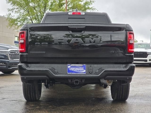 New 2026 Diamond Black Crystal Pearl-Coat Exterior Paint RAM Big Horn/Lone Star image 34