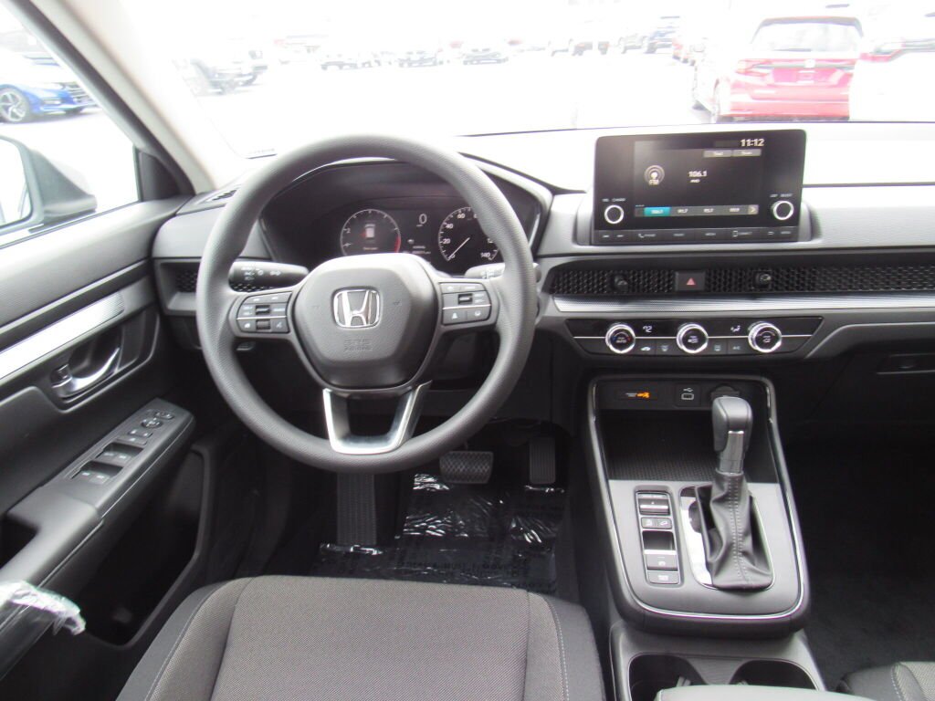 Used 2024 Lunar Silver Metallic Honda LX image 7