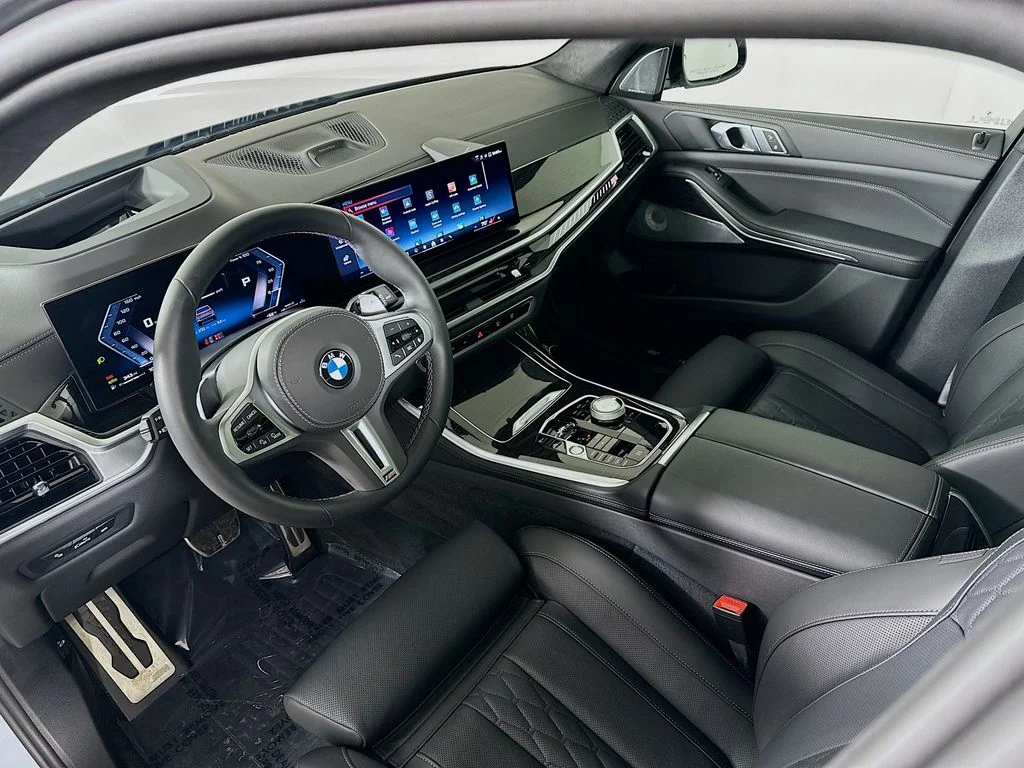 2026 BMW X5 M60i - Photo 10