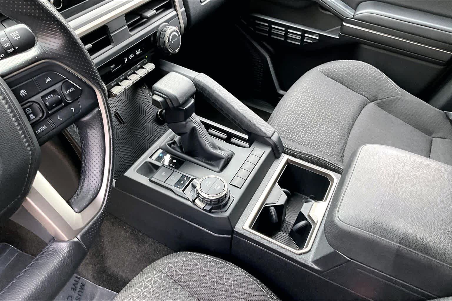Used 2025 Cutting Edge Toyota SR5 image 17