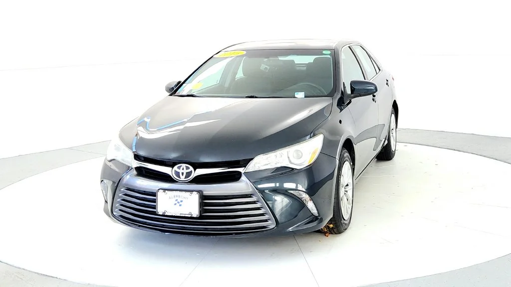 Used 2015 Toyota Camry LE with VIN 4T4BF1FKXFR494182 for sale in Woburn, MA