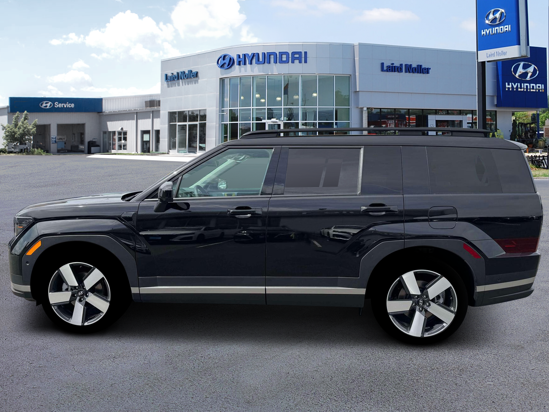 View vehicle photo 3