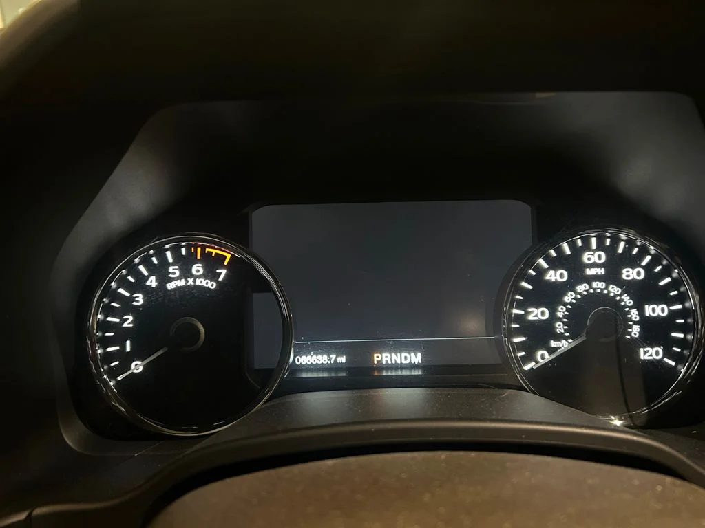Used 2019 Oxford White Ford  image 23