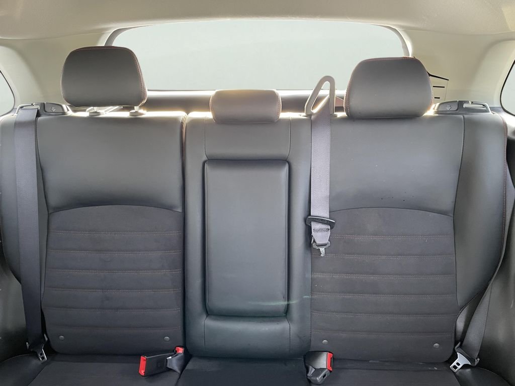 Used 2024  Mitsubishi 2.0 ES image 19