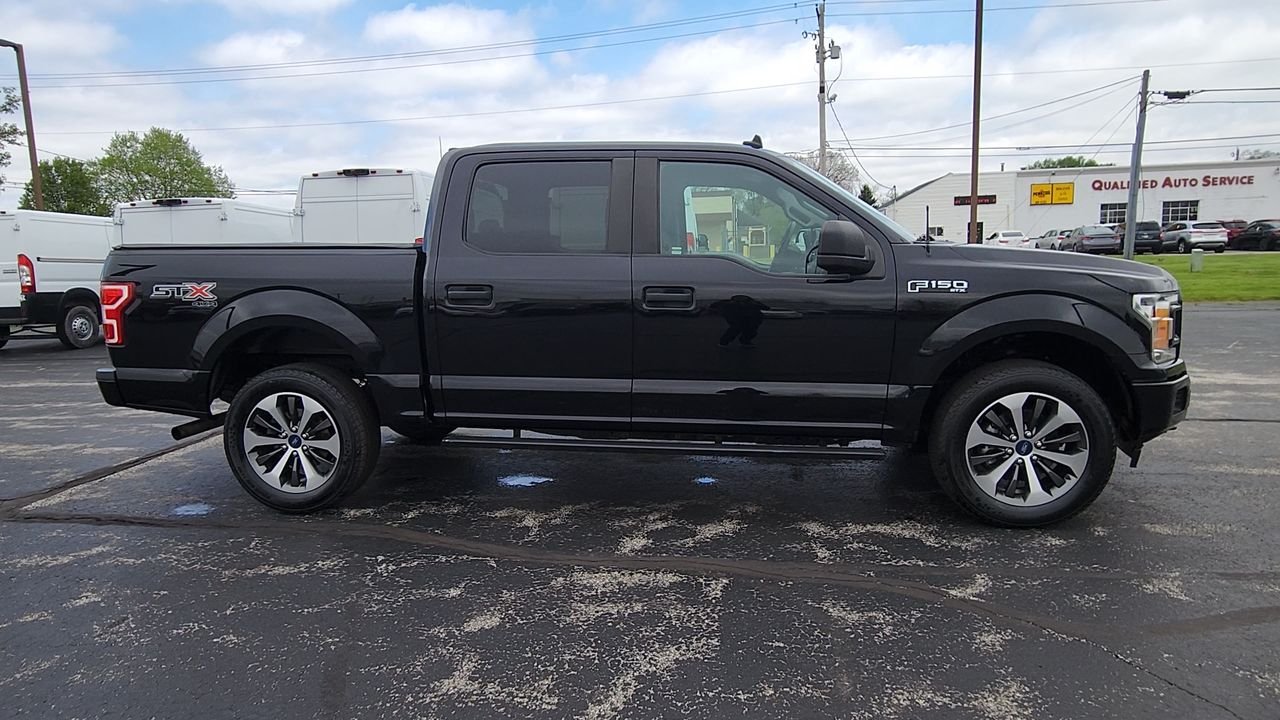 Used 2020 Black Ford XLT image 9