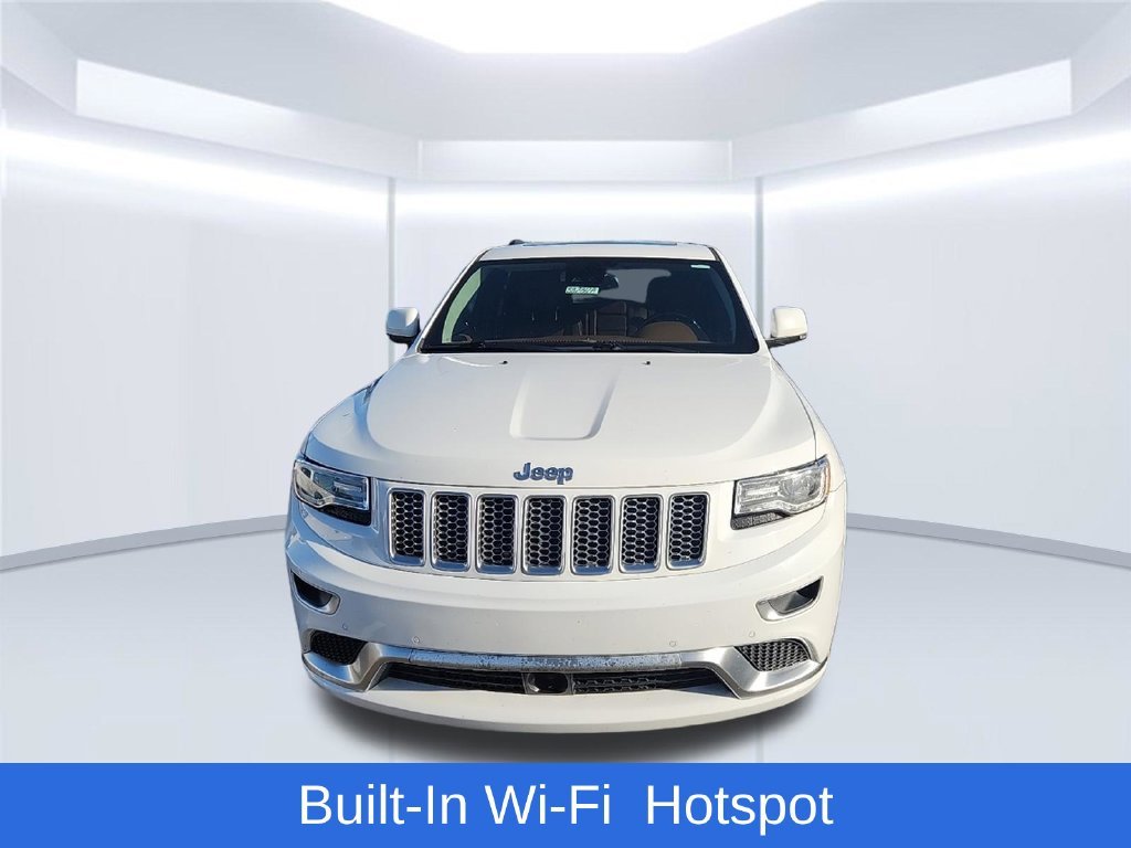 Used 2016 White Jeep Summit image 9