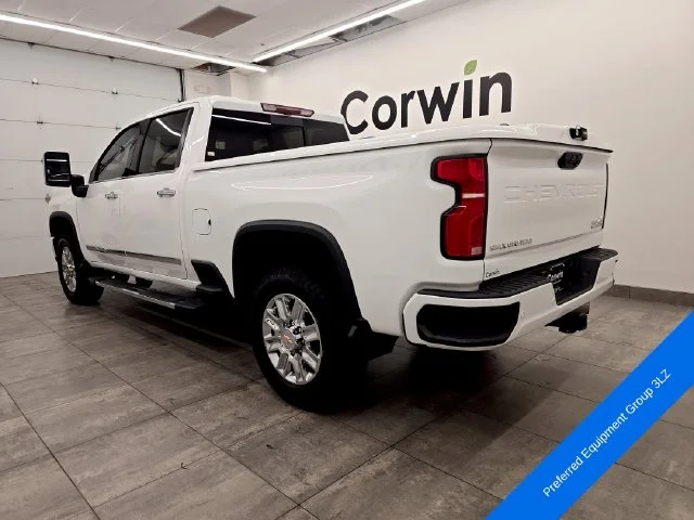 Used 2024 Summit White Chevrolet High Country image 3