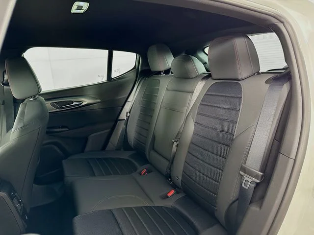 2025 Dodge Hornet GT - Photo 23