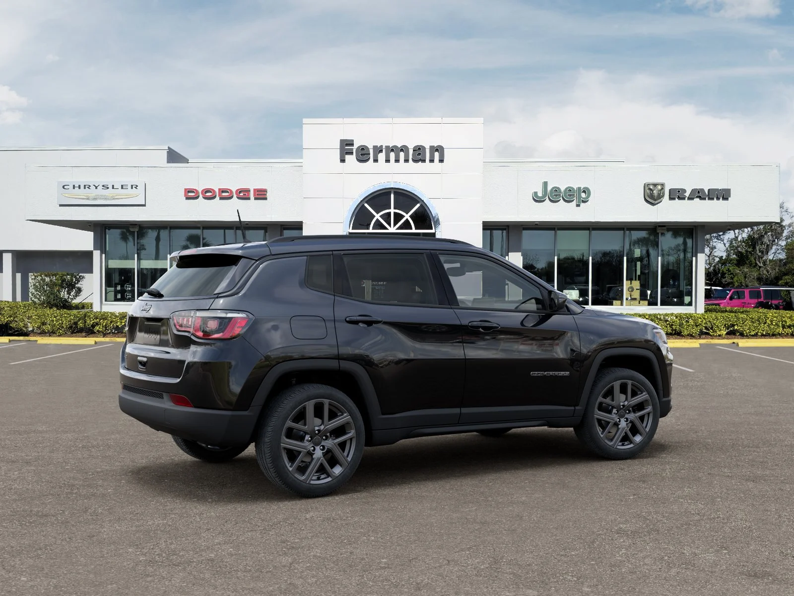 New 2026 Diamond Black Crystal Pearl-Coat Exterior Paint Jeep Latitude image 33
