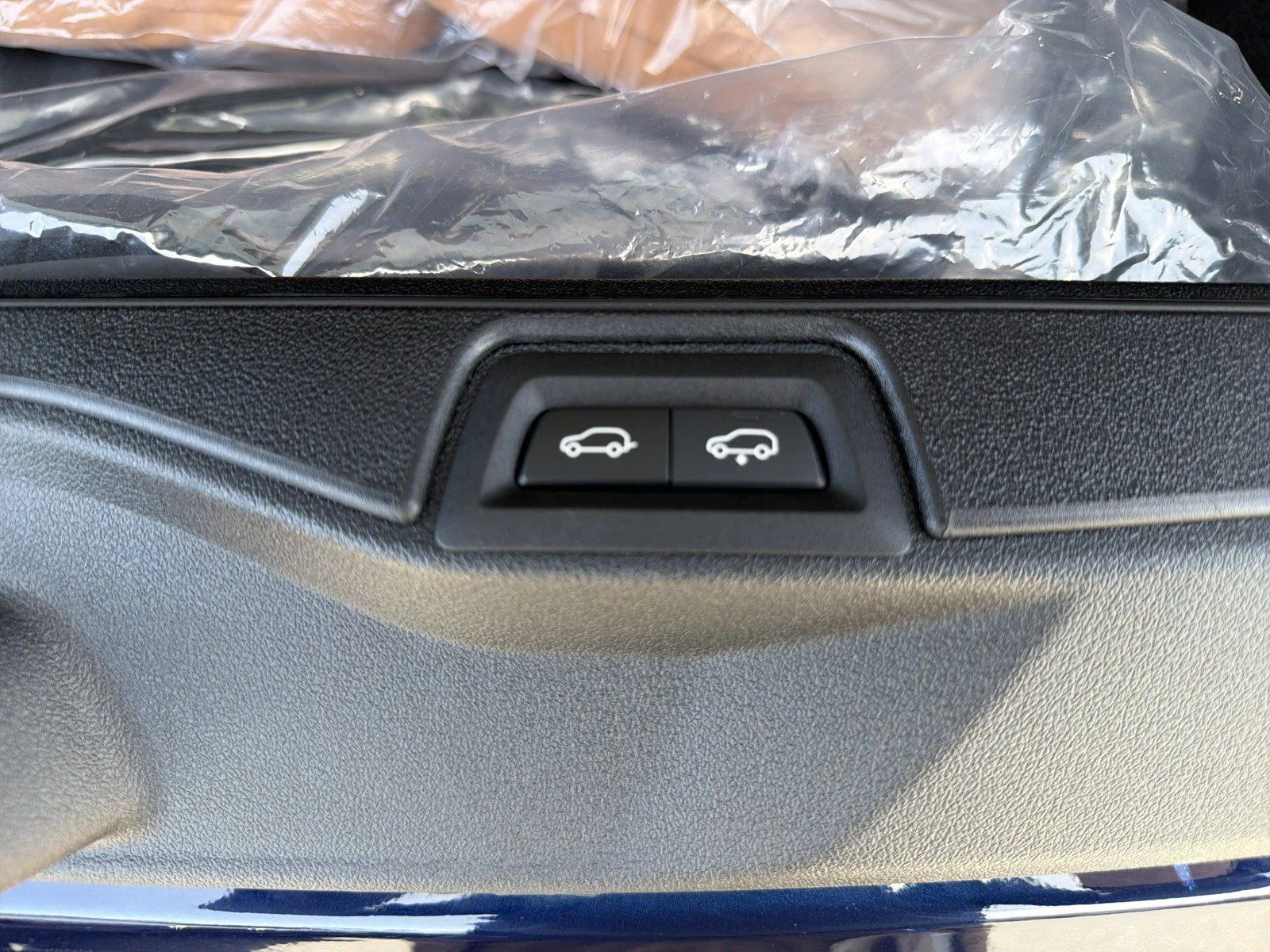 New 2027 Tanzanite Blue II Metallic BMW xDrive40i image 14