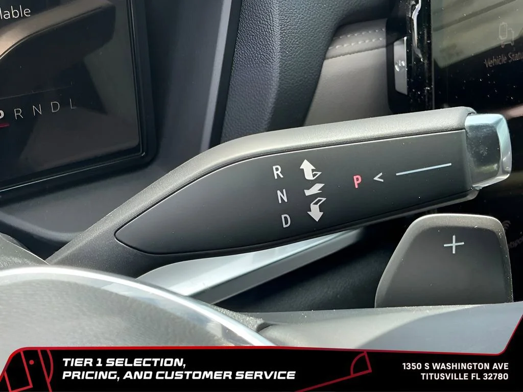 New 2026 Sterling Metallic GMC Elevation image 32