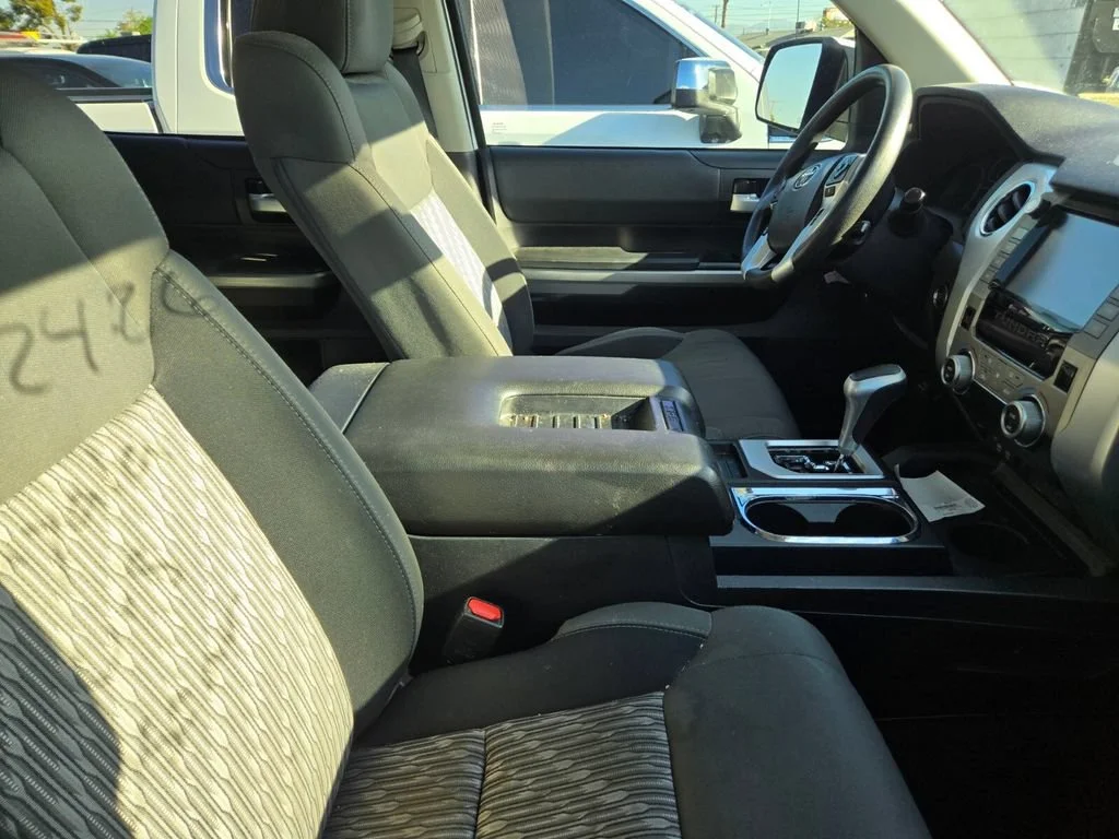 Used 2020 Super White Toyota SR5 image 4