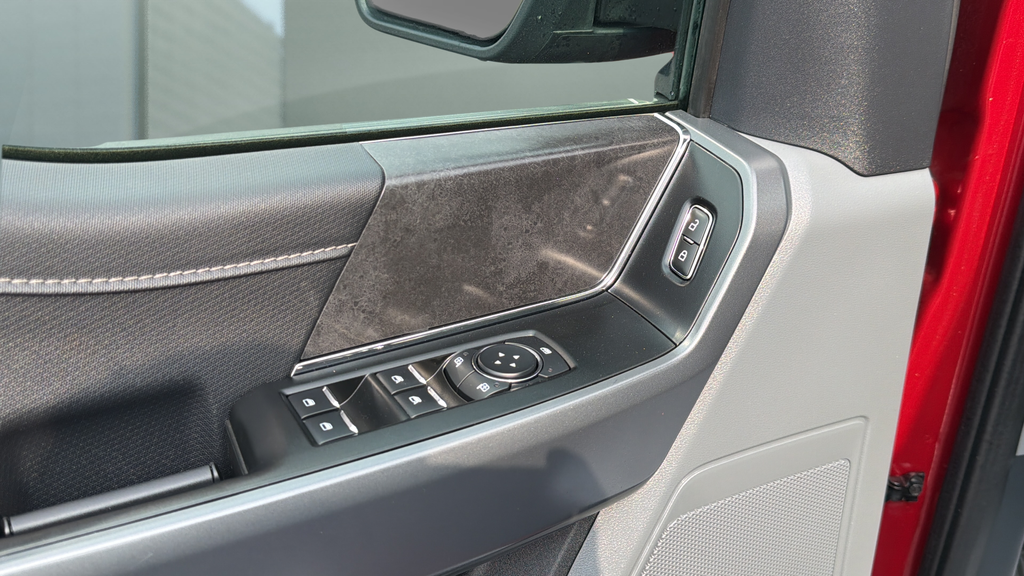 2025 Ford F-150 XLT - Photo 22