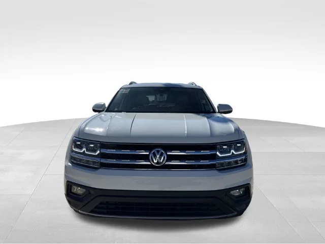Used 2018 White Volkswagen 3.6L V6 SE image 4