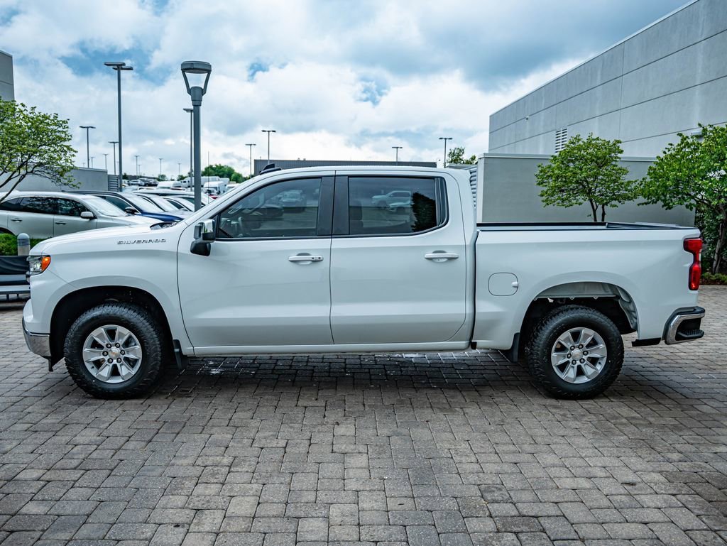 Used 2023 Summit White Chevrolet LT image 8