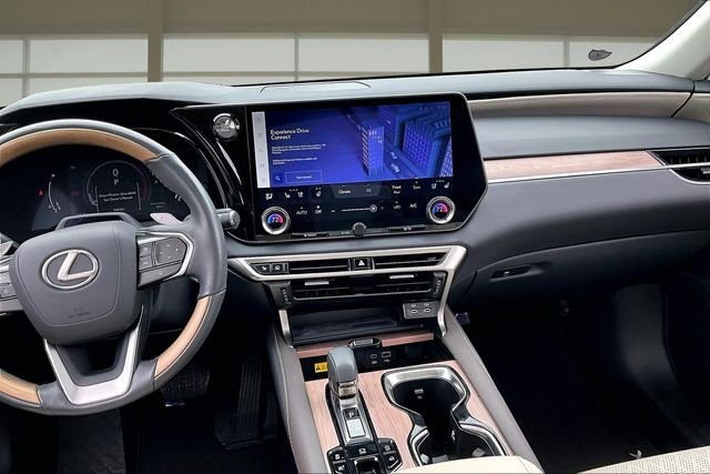 Used 2023 Black Lexus 350 Luxury image 6