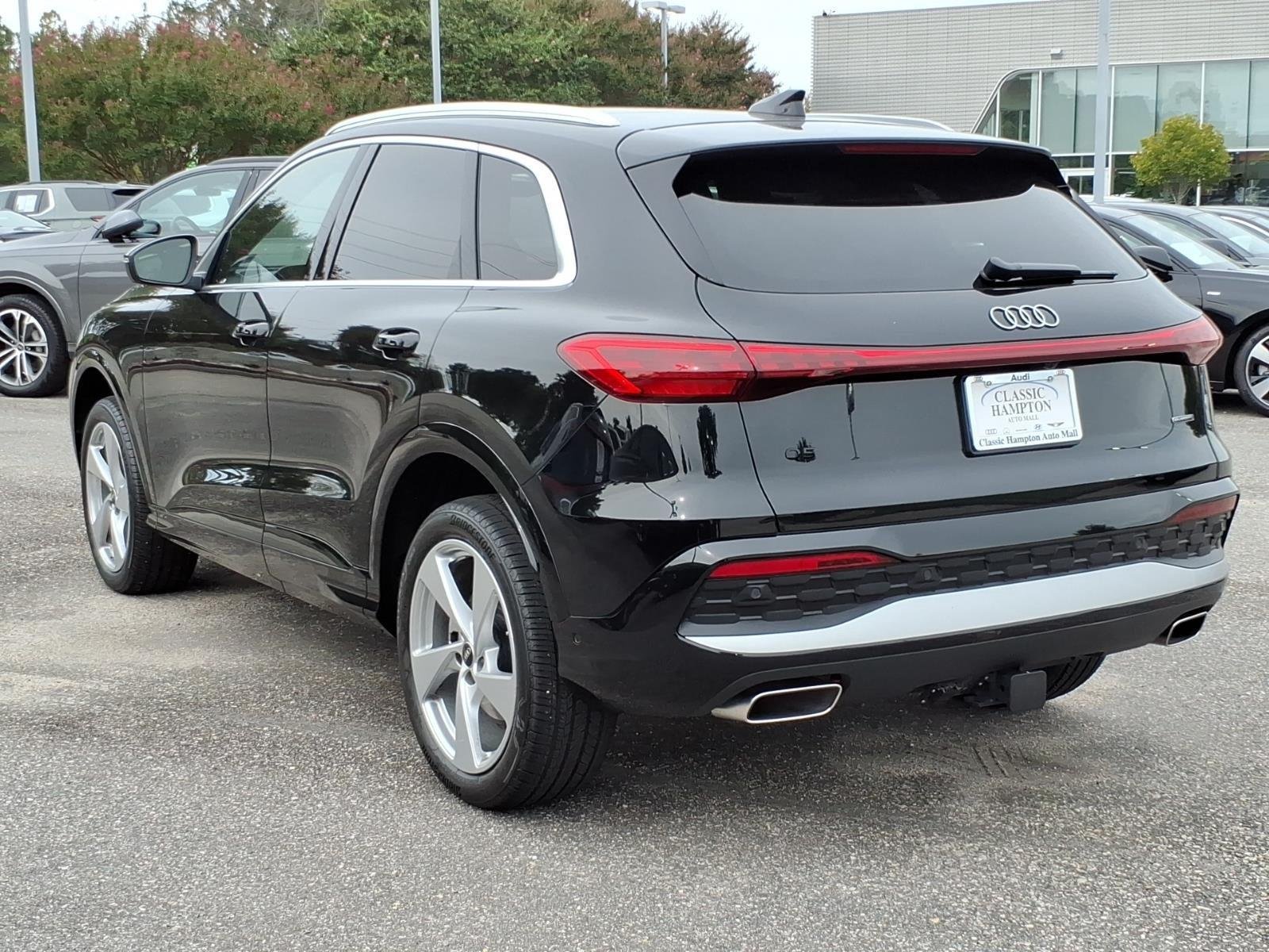 Used 2025 Mythos Black Metallic Audi Premium Plus image 10