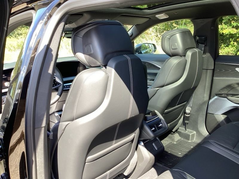 2026 Cadillac LYRIQ V - Photo 13