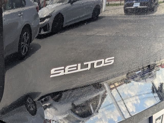 New 2027 Aurora Black Pearl Kia S image 14