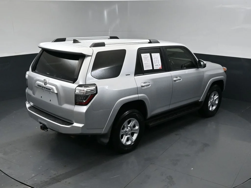 Used 2020 Silver Toyota SR5 image 40