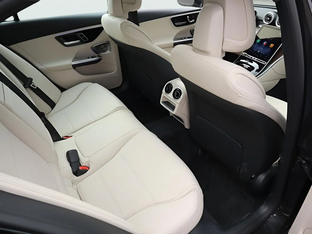 2026 Mercedes-Benz C-Class Sedan C 300 - Photo 17
