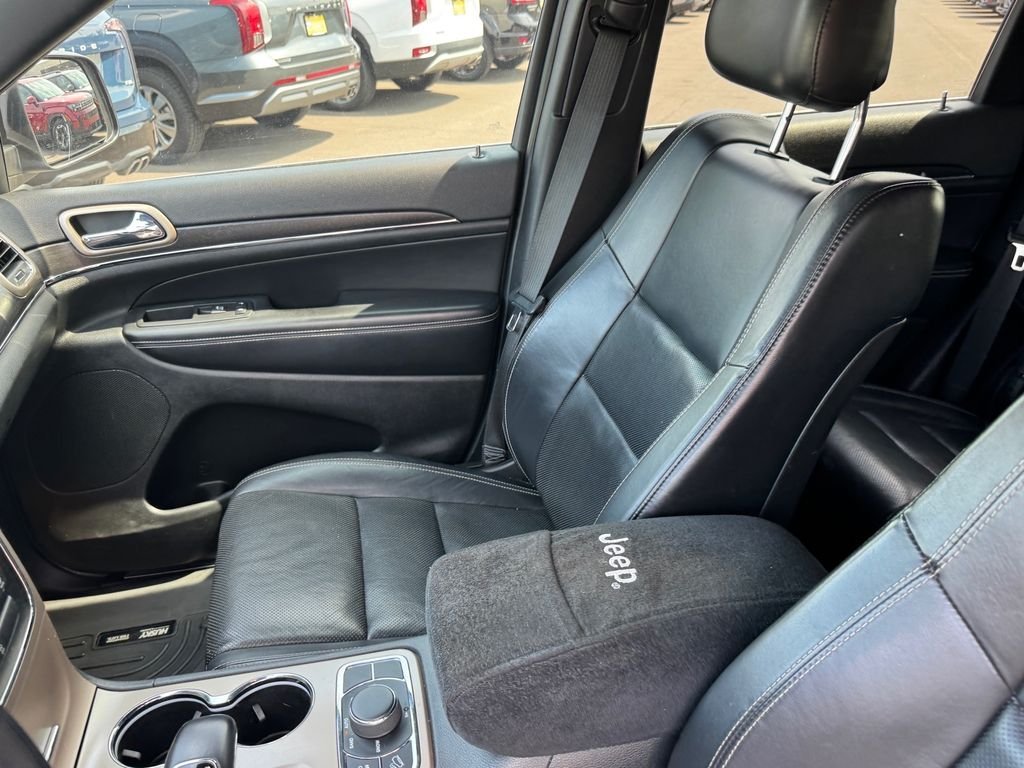 Used 2015 Blue Jeep Limited image 7