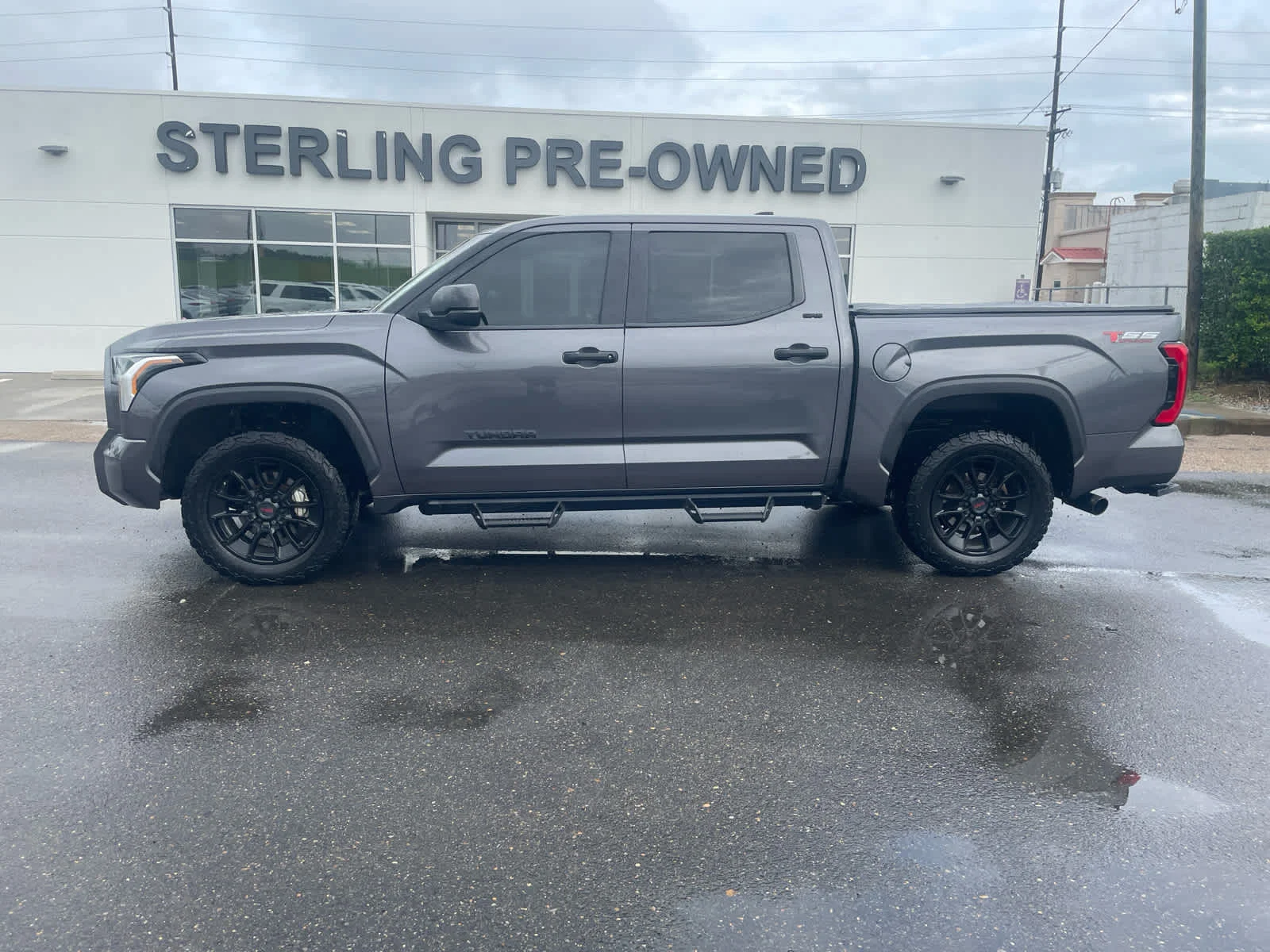 2023 Toyota Tundra SR5 3.4L 4WD CrewMax 5.5' Bed's photo