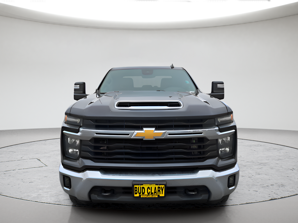 Used 2024 Gray Chevrolet LT image 2