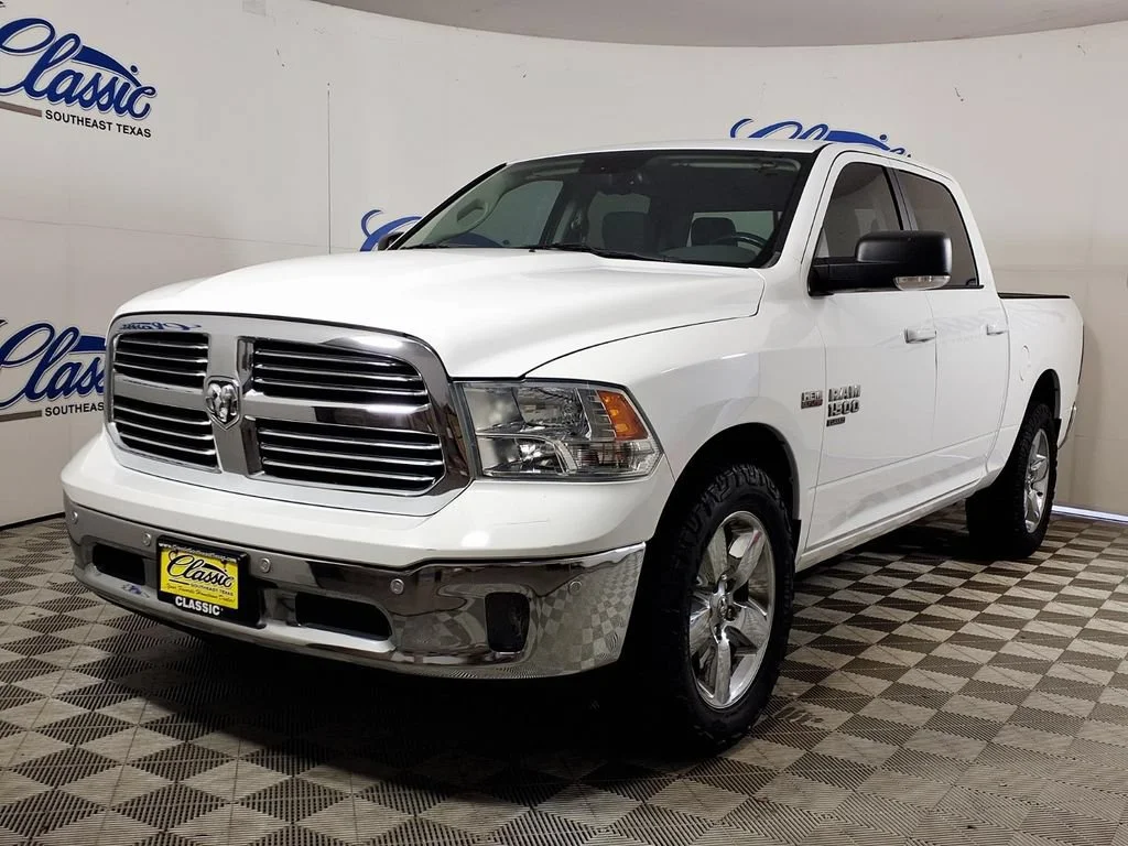Used 2019 Bright White Cl Ram Lone Star image 6