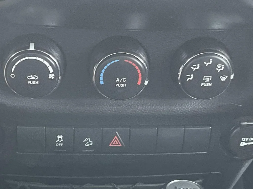 Used 2015 Black Jeep Sport image 21