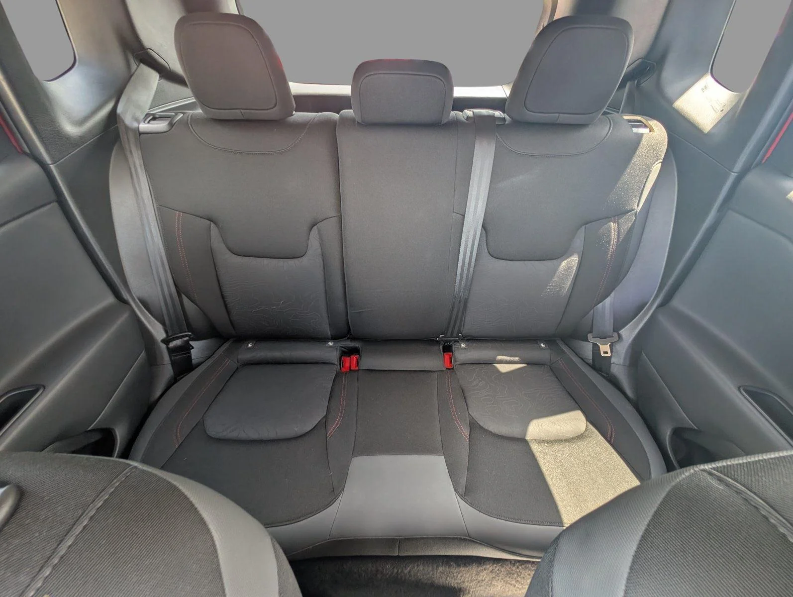Used 2023 Colorado Red Clearcoat Jeep Trailhawk image 35