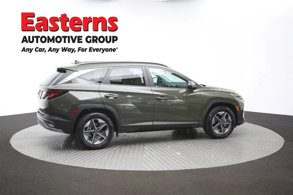 Used 2026 Green Hyundai SEL image 43