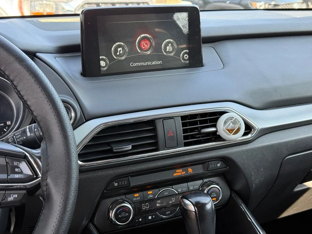 Used 2018 Silver Mazda Touring image 13