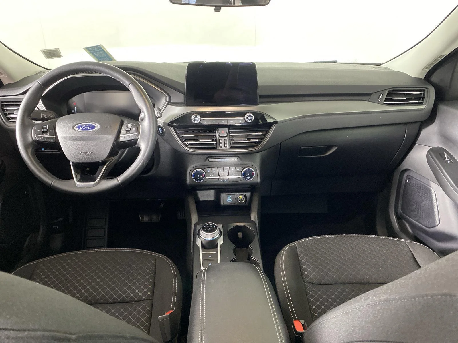 Used 2023 Rd Ford Active image 22