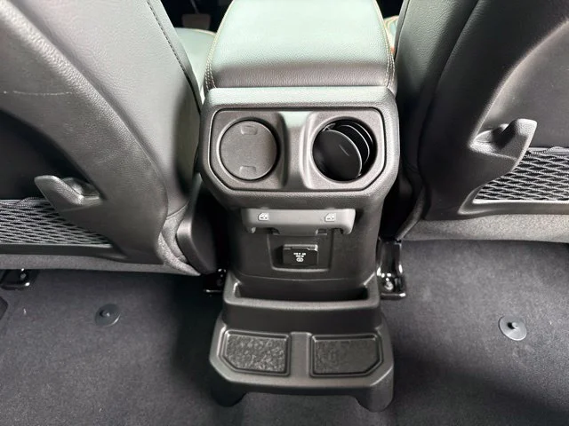 New 2027 White Jeep Sahara image 34