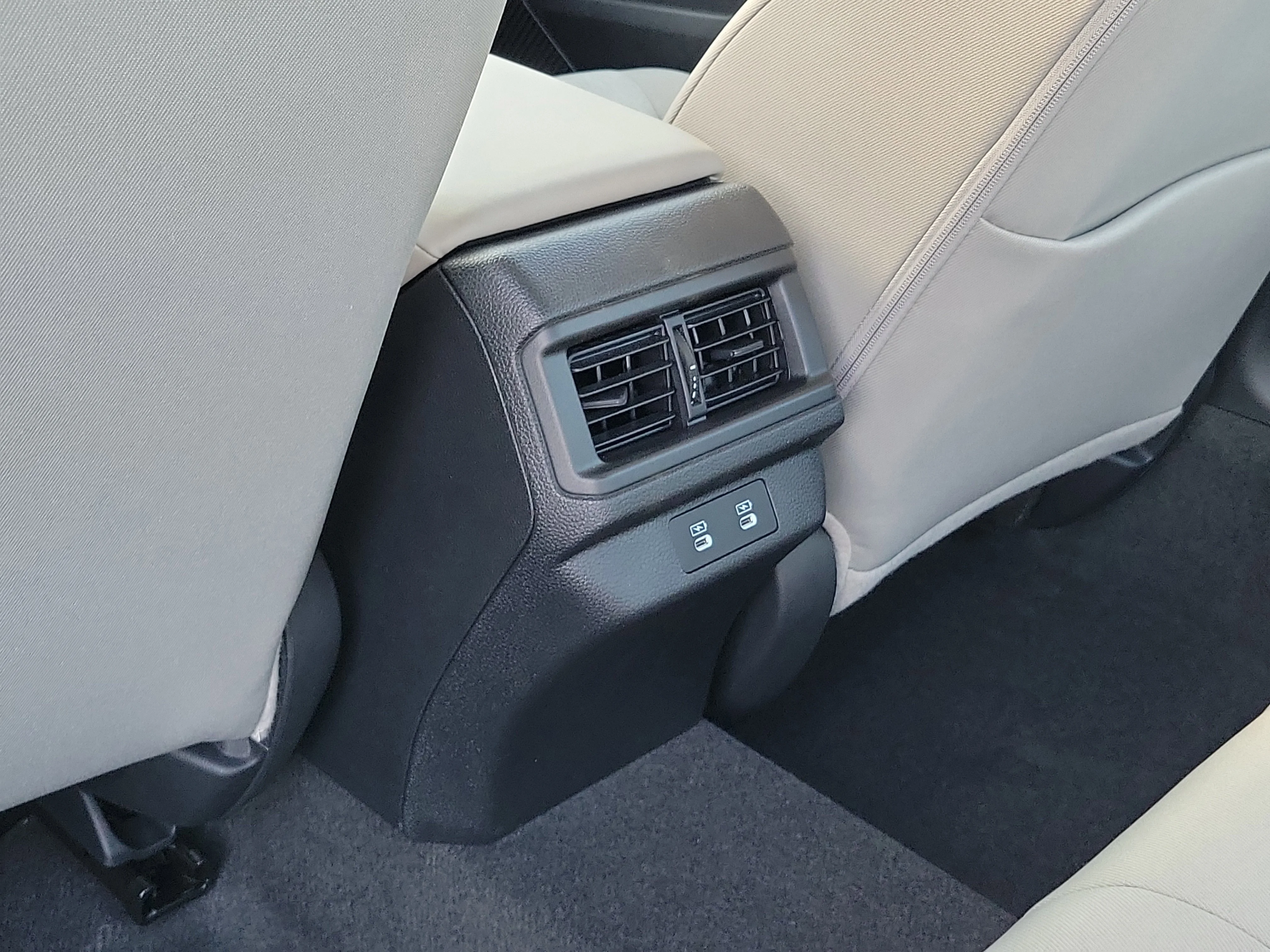 New 2026 Platinum White Pearl Honda LX image 19
