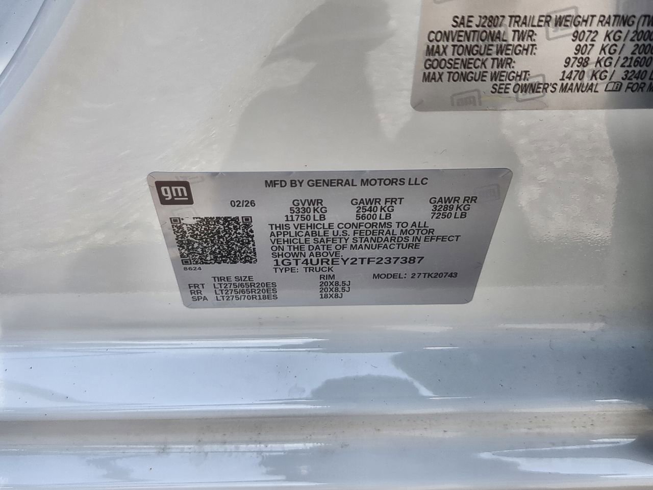 New 2026 Summit White GMC Denali image 35
