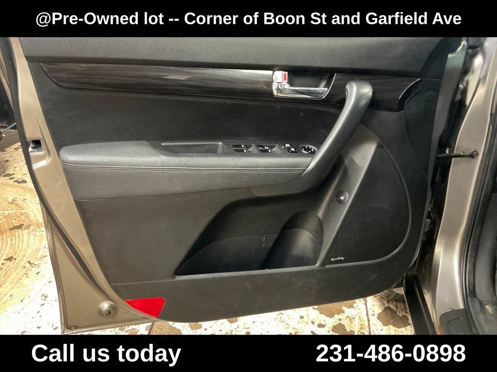 Used 2011  Kia EX image 16
