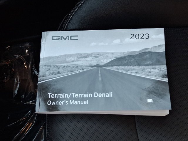 2023 GMC Terrain SLT - Photo 26