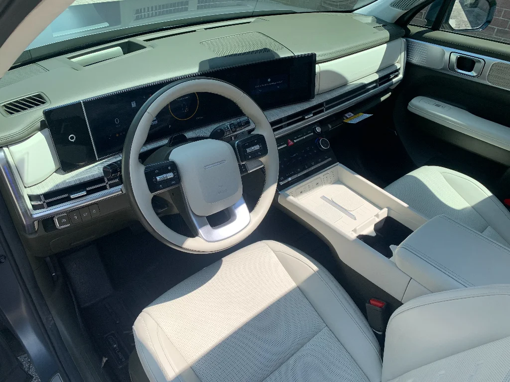 Used 2025 Ecotronic Gray Matte Hyundai Calligraphy image 11