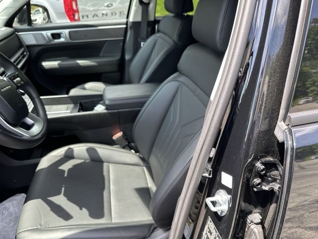 Used 2026 Black Hyundai SEL image 13