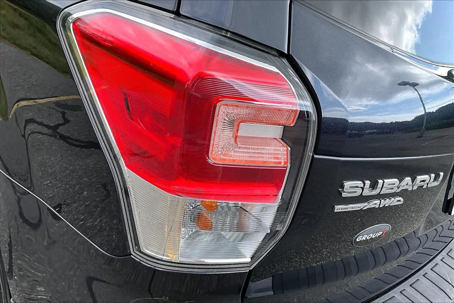 Used 2017 Dark Gray Metallic Subaru Premium image 28