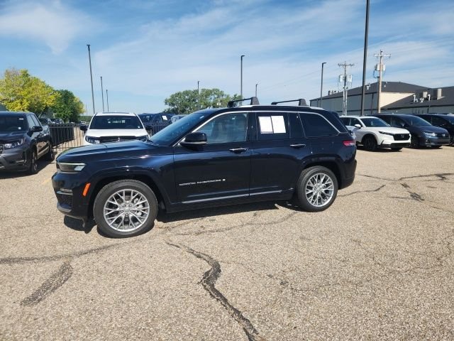 Used 2024 Black Jeep Summit image 7