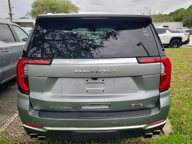 2025 GMC Yukon XL Denali - Photo 7