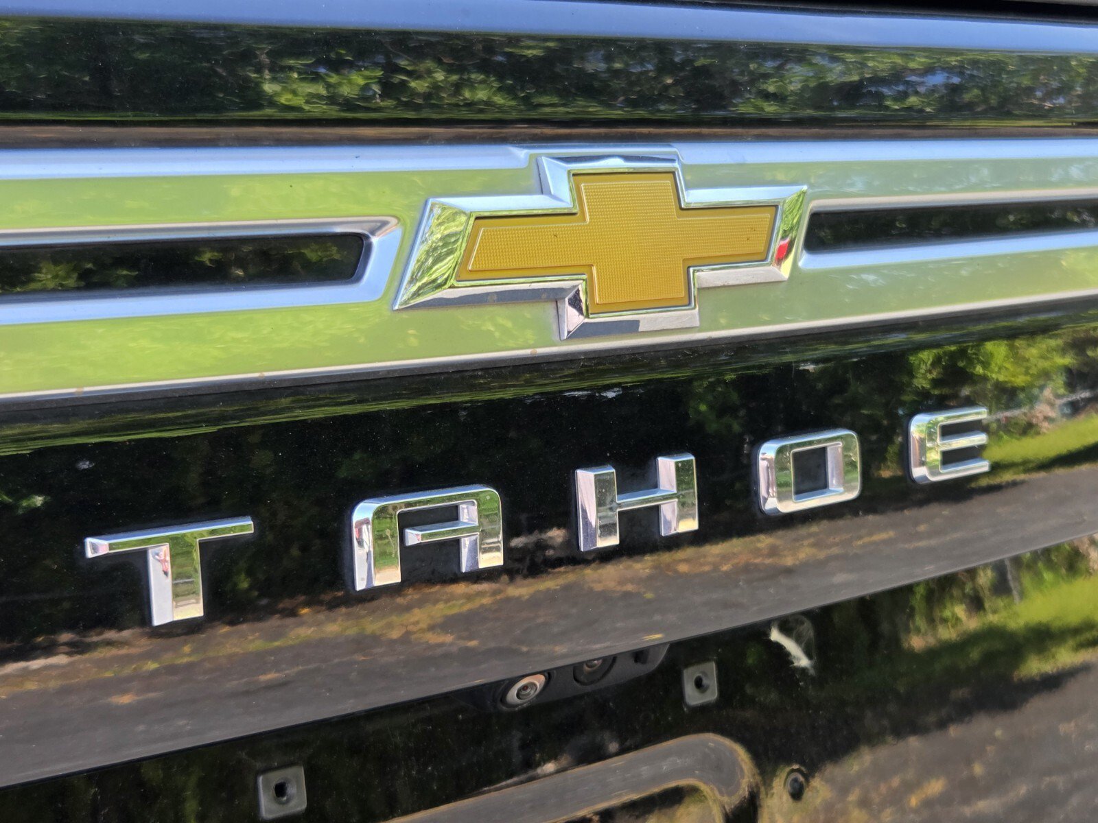 Used 2022 Black Chevrolet High Country image 15
