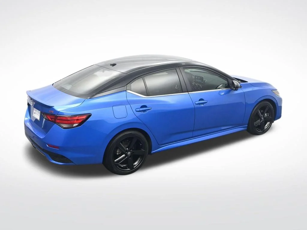 Used 2024 2t Blu Blk Roof Nissan SR image 35
